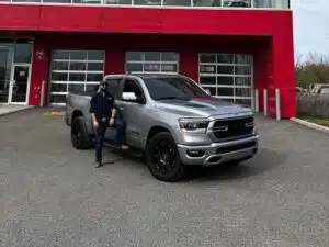 Avis client: Dodge Ram 1500 Sport 2021 financé avec Prêt Auto Partez